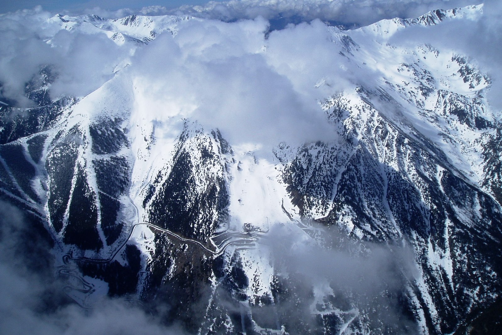 Горы в Андорре в зоне катания Пал – Аринсаль