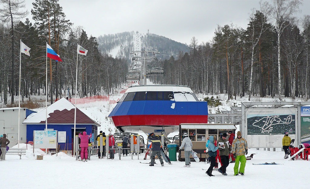 Лучшие горнолыжные курорты России