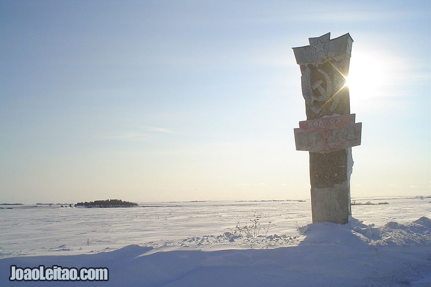Driving in Russia – Winter Madness Edition - photo of Soviet Union time road mark